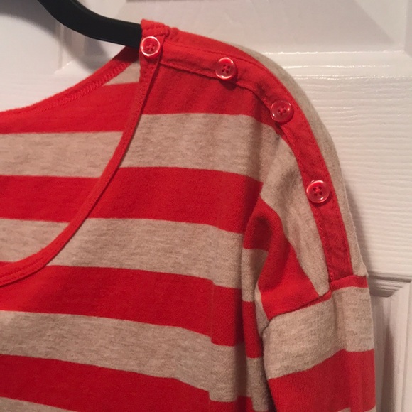 Striped GAP top. - Picture 3 of 3